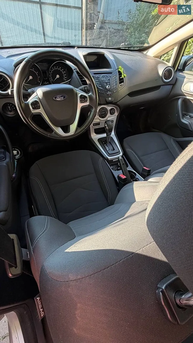 2016 Ford Fiesta - мініатюра 8