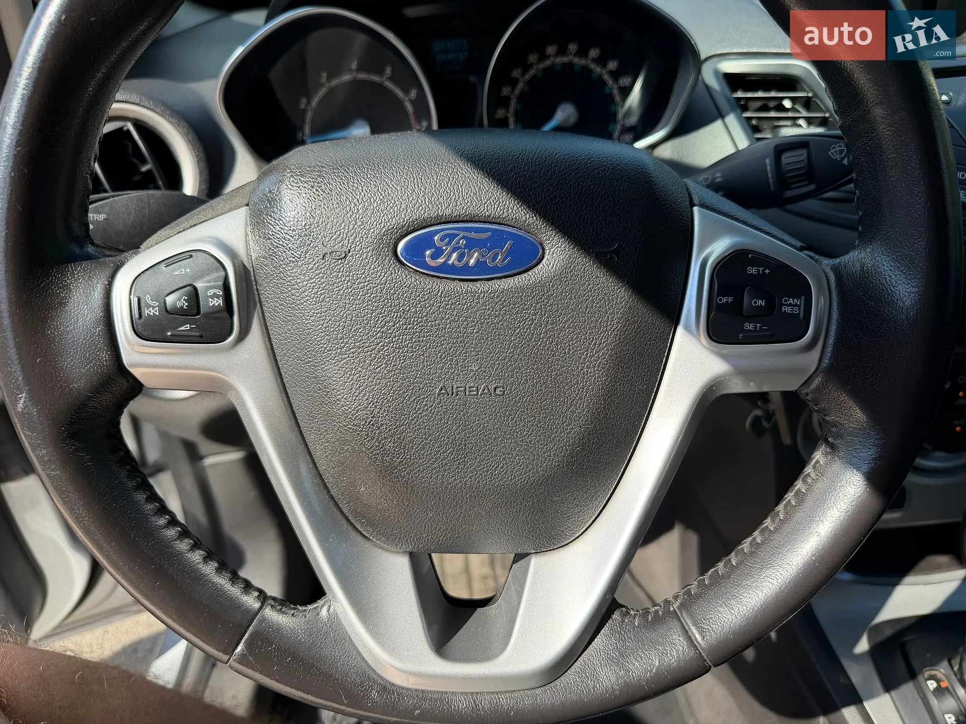 2015 Ford Fiesta - мініатюра 15