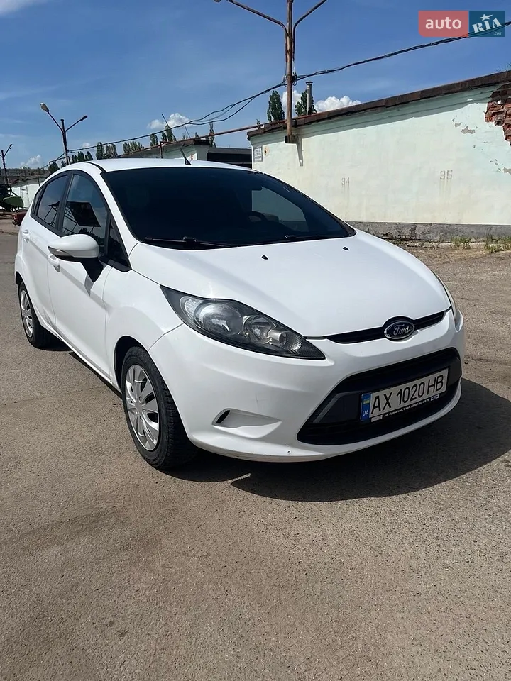 2013 Ford Fiesta - мініатюра 37