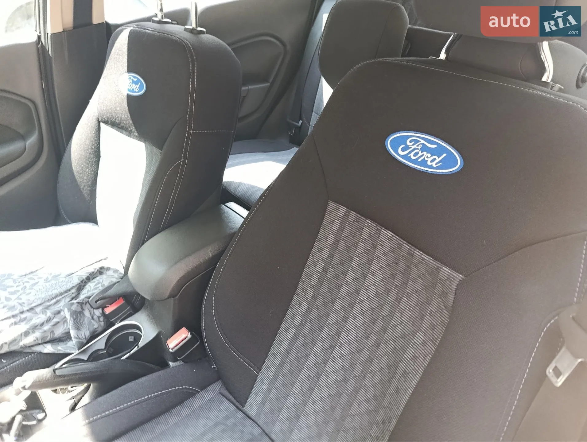 2017 Ford Fiesta - мініатюра 5