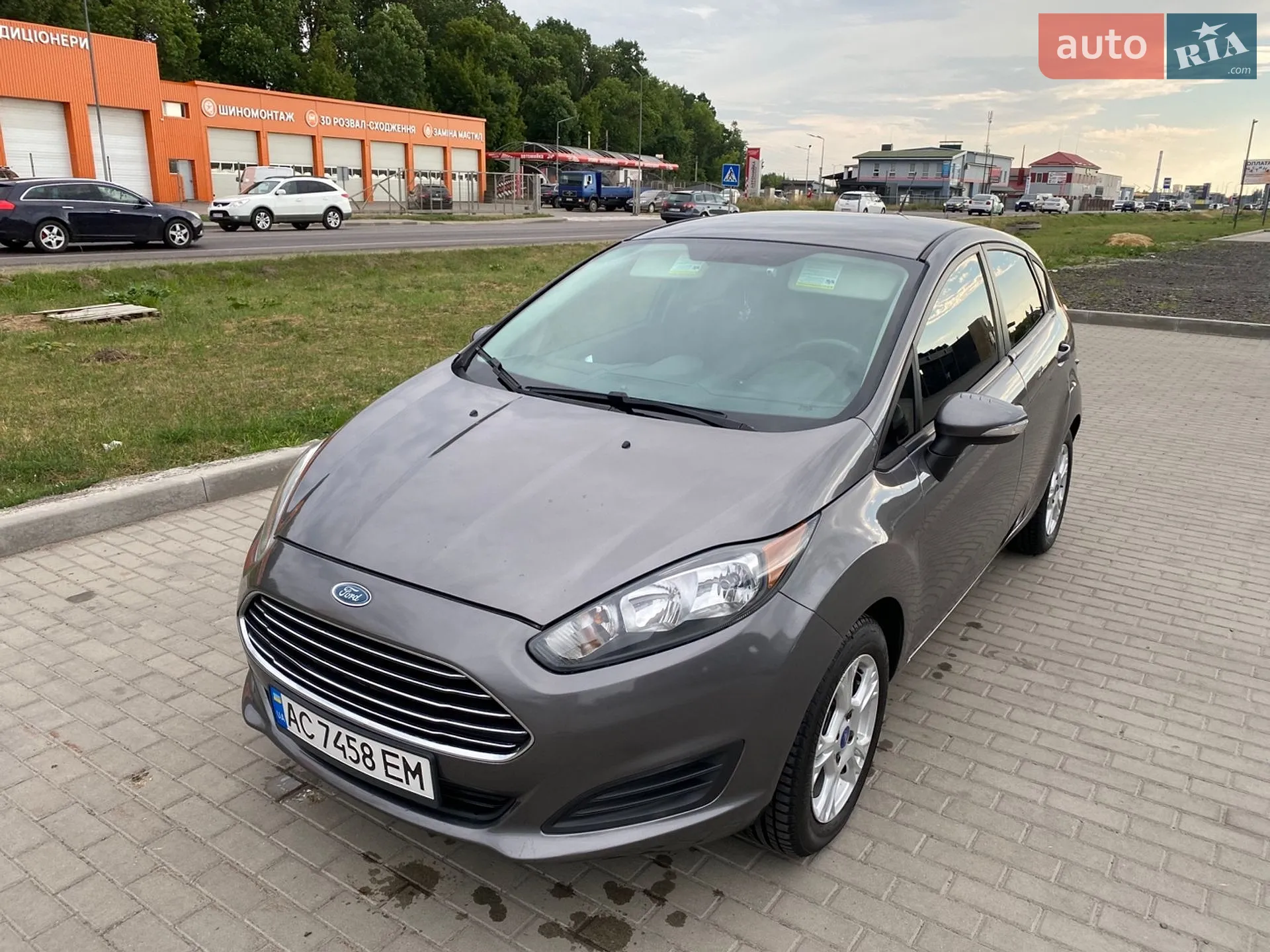 2013 Ford Fiesta - мініатюра 2