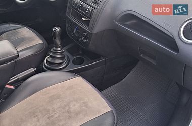 Хэтчбек Ford Fiesta 2006 в Тернополе