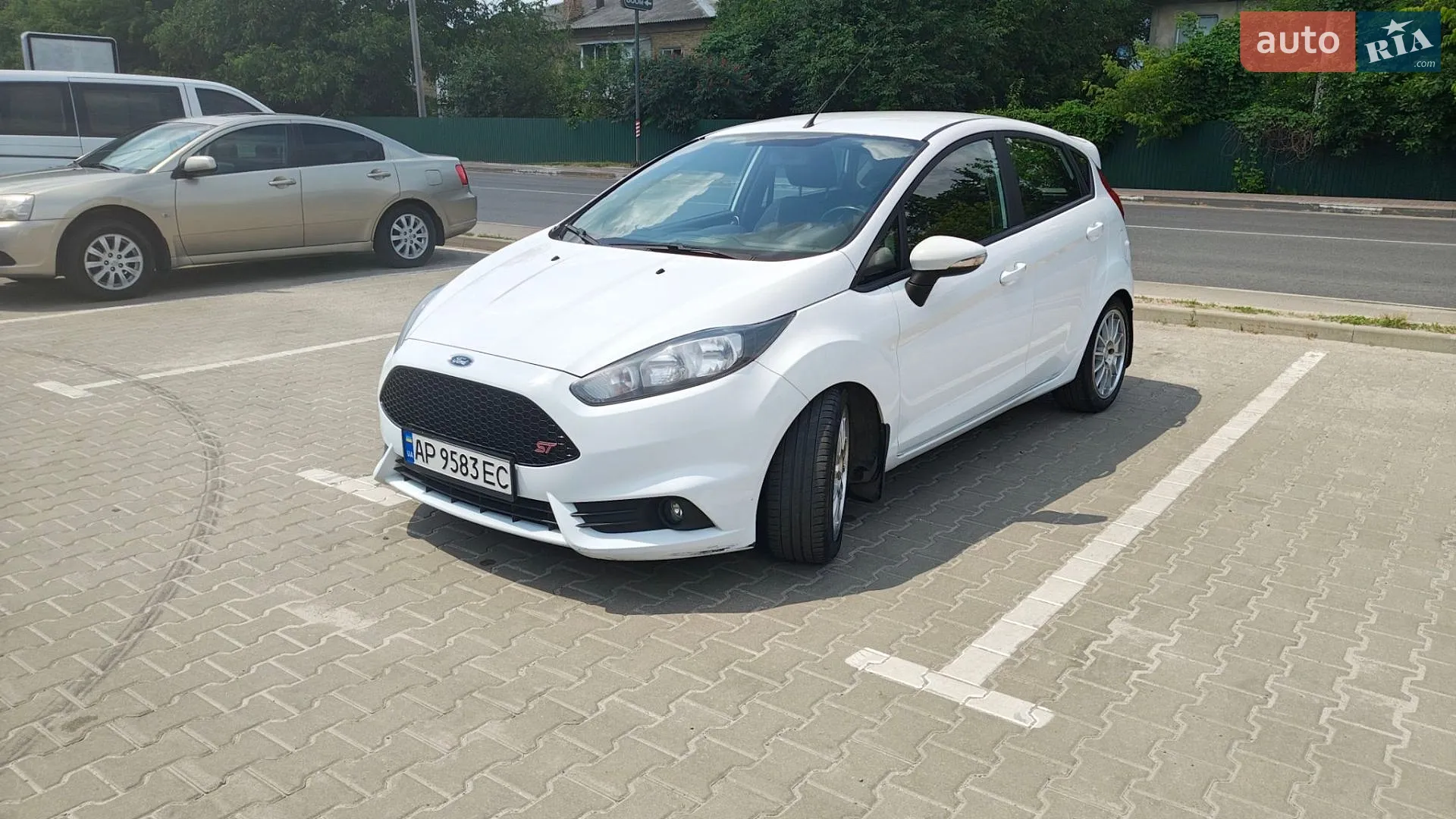 2013 Ford Fiesta - мініатюра 8