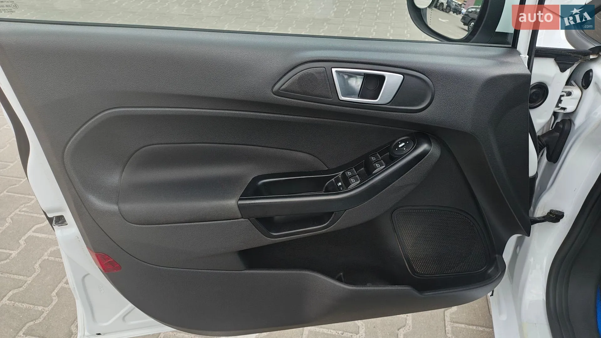 2013 Ford Fiesta - мініатюра 18
