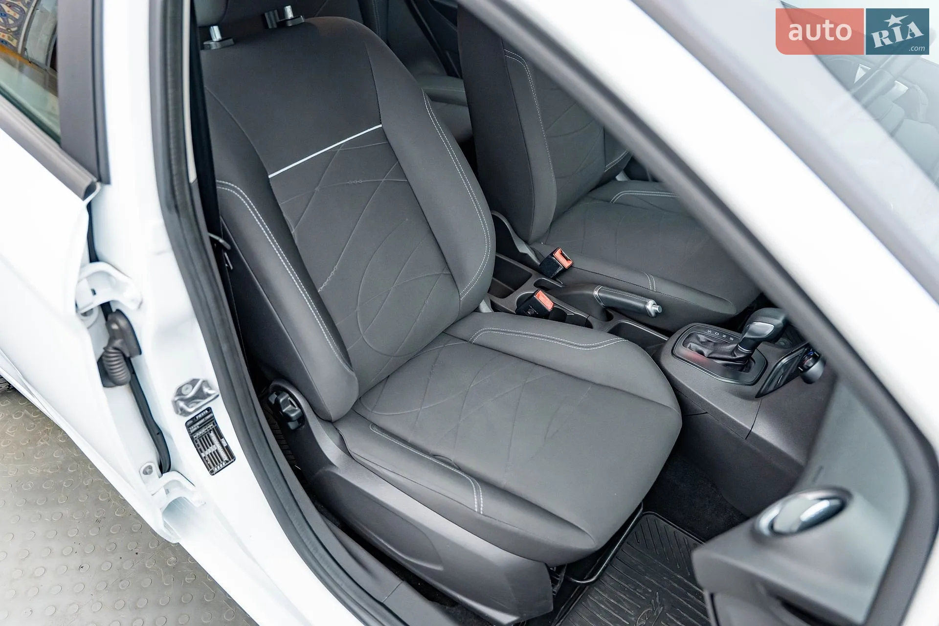 2016 Ford Fiesta - мініатюра 19