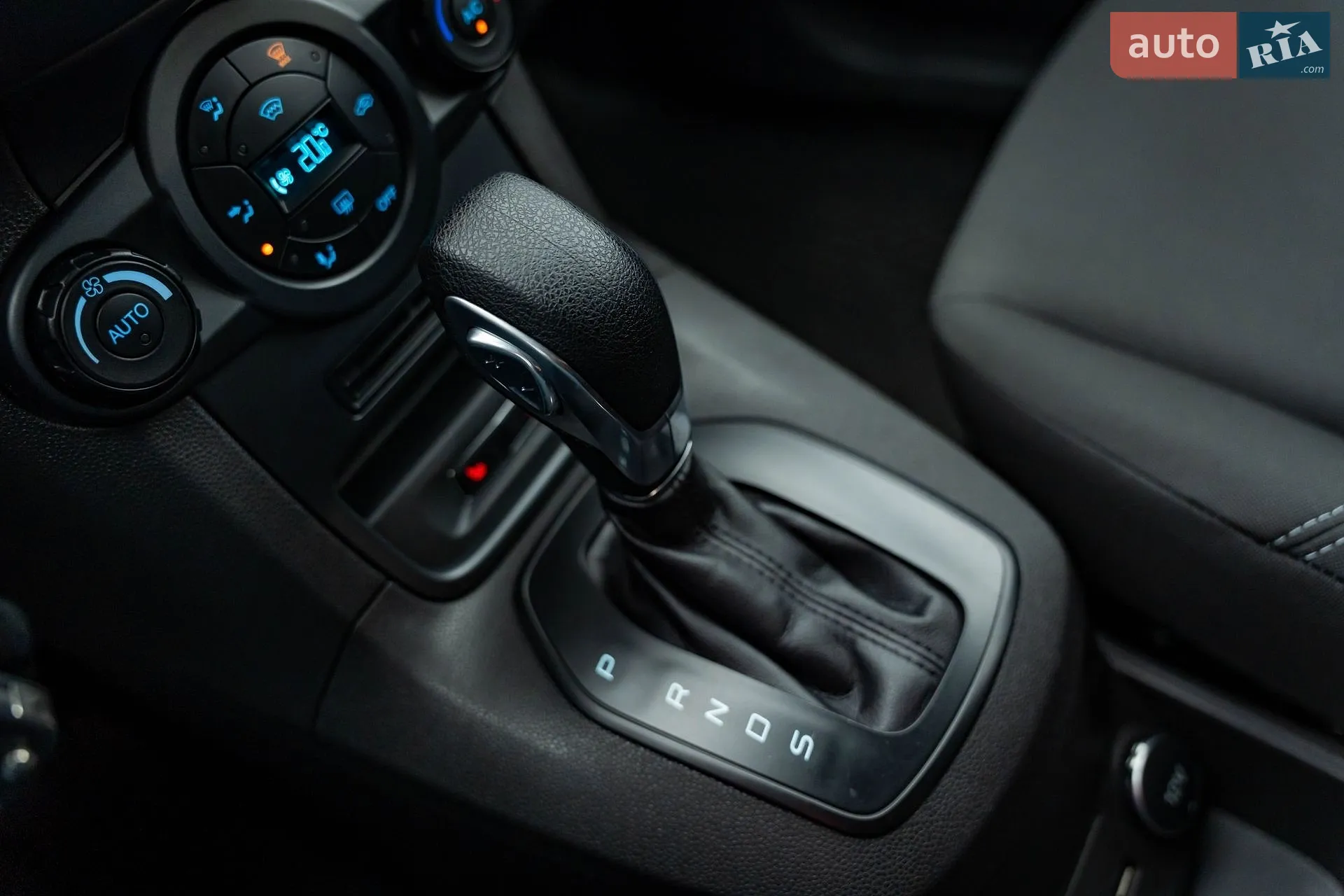 2016 Ford Fiesta - мініатюра 18