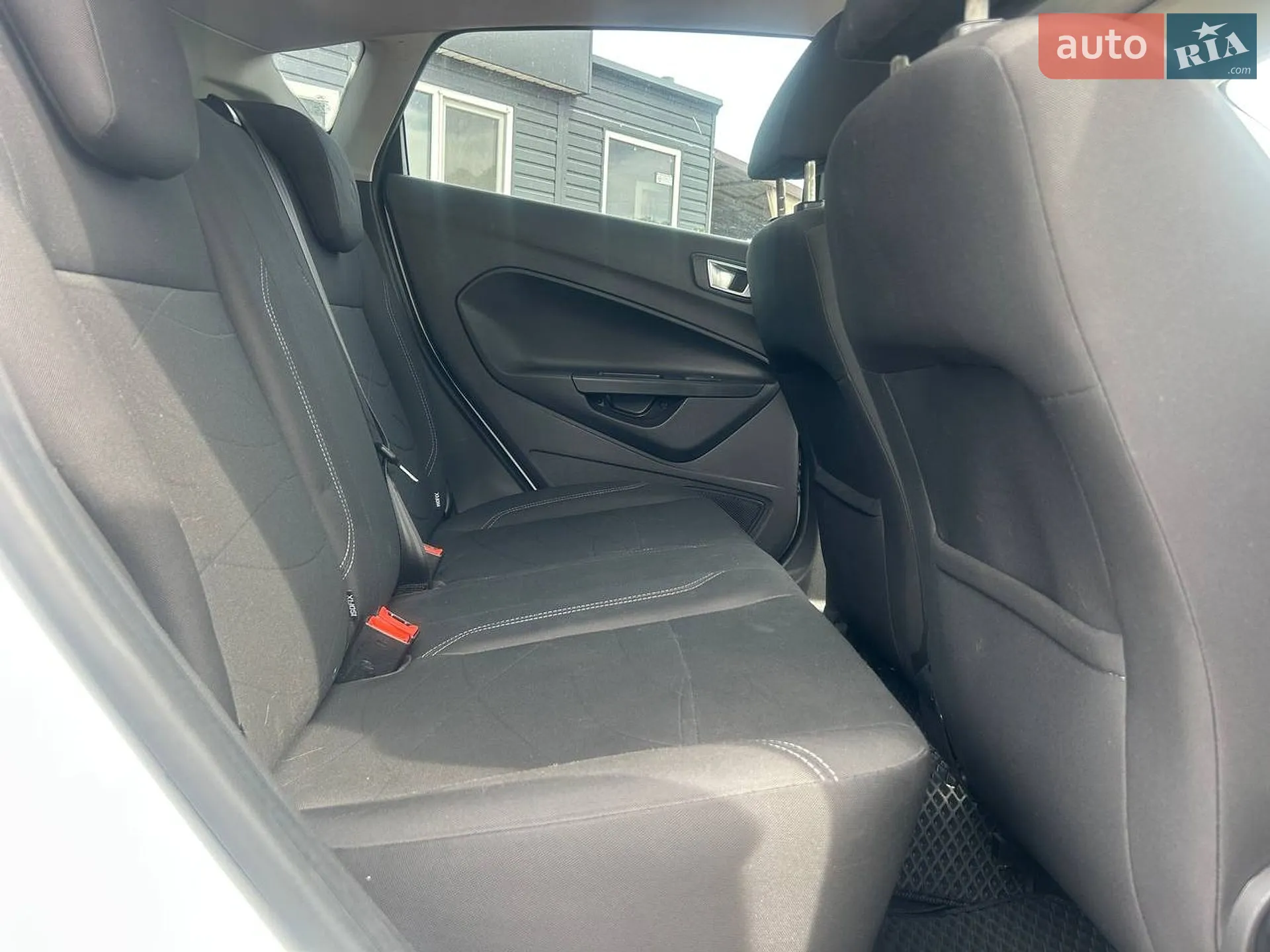 2014 Ford Fiesta - мініатюра 27