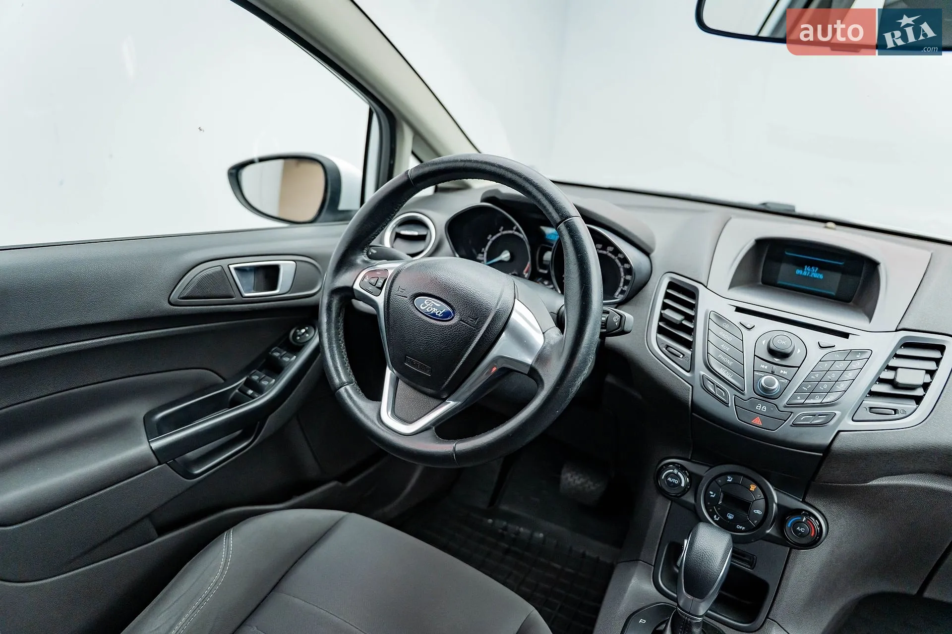 2013 Ford Fiesta - мініатюра 12