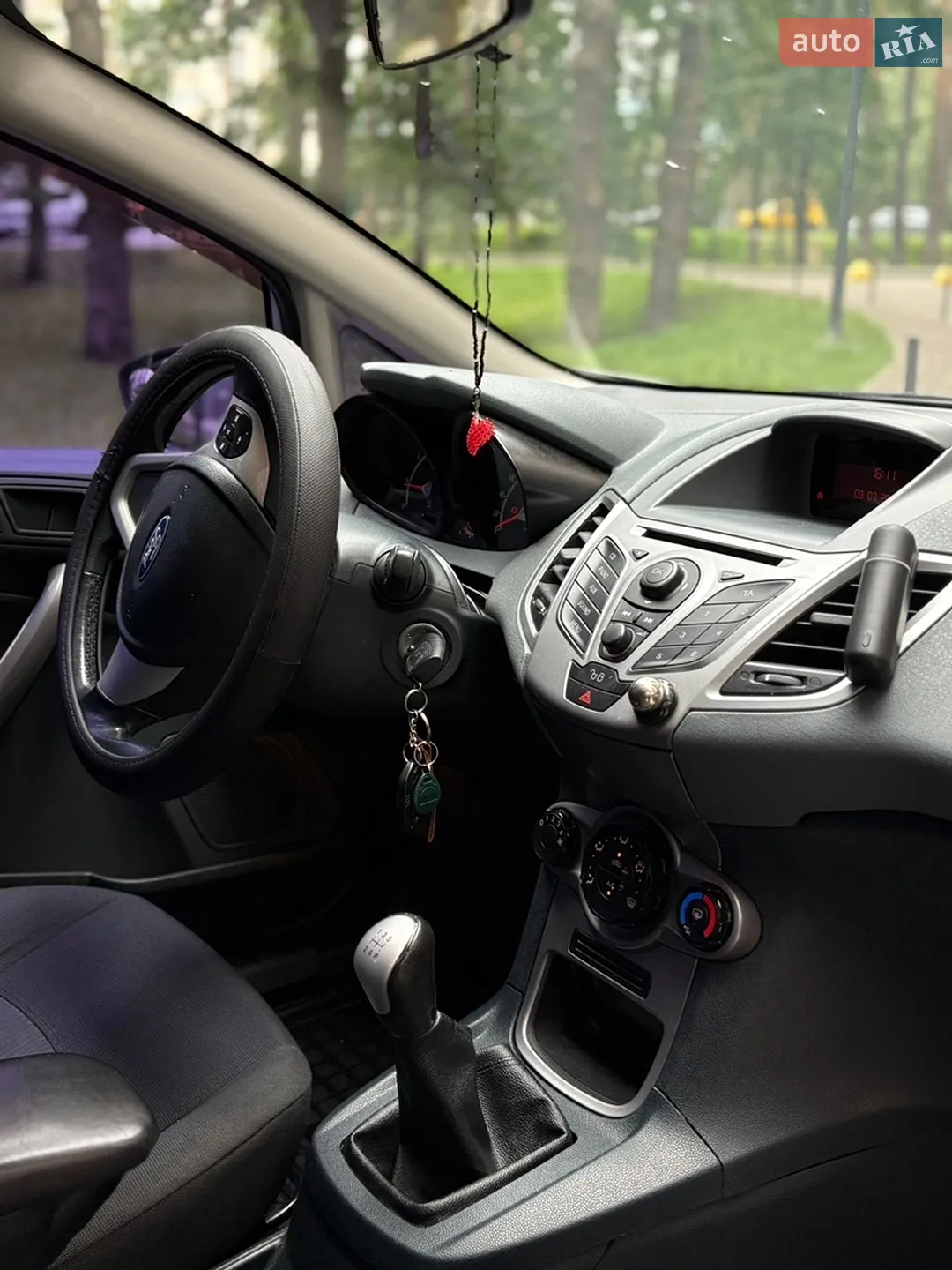 2011 Ford Fiesta - мініатюра 9