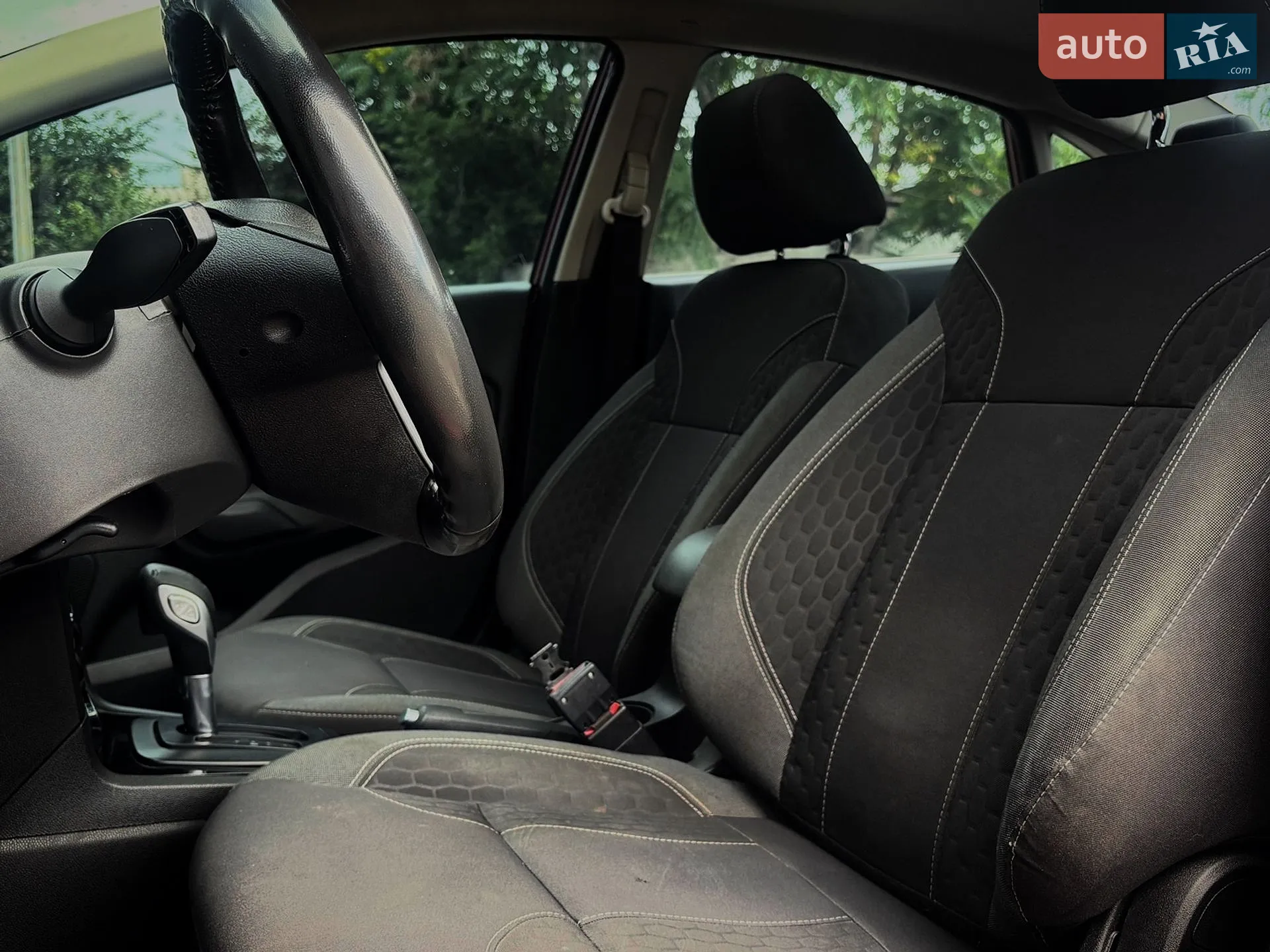 2013 Ford Fiesta - мініатюра 10