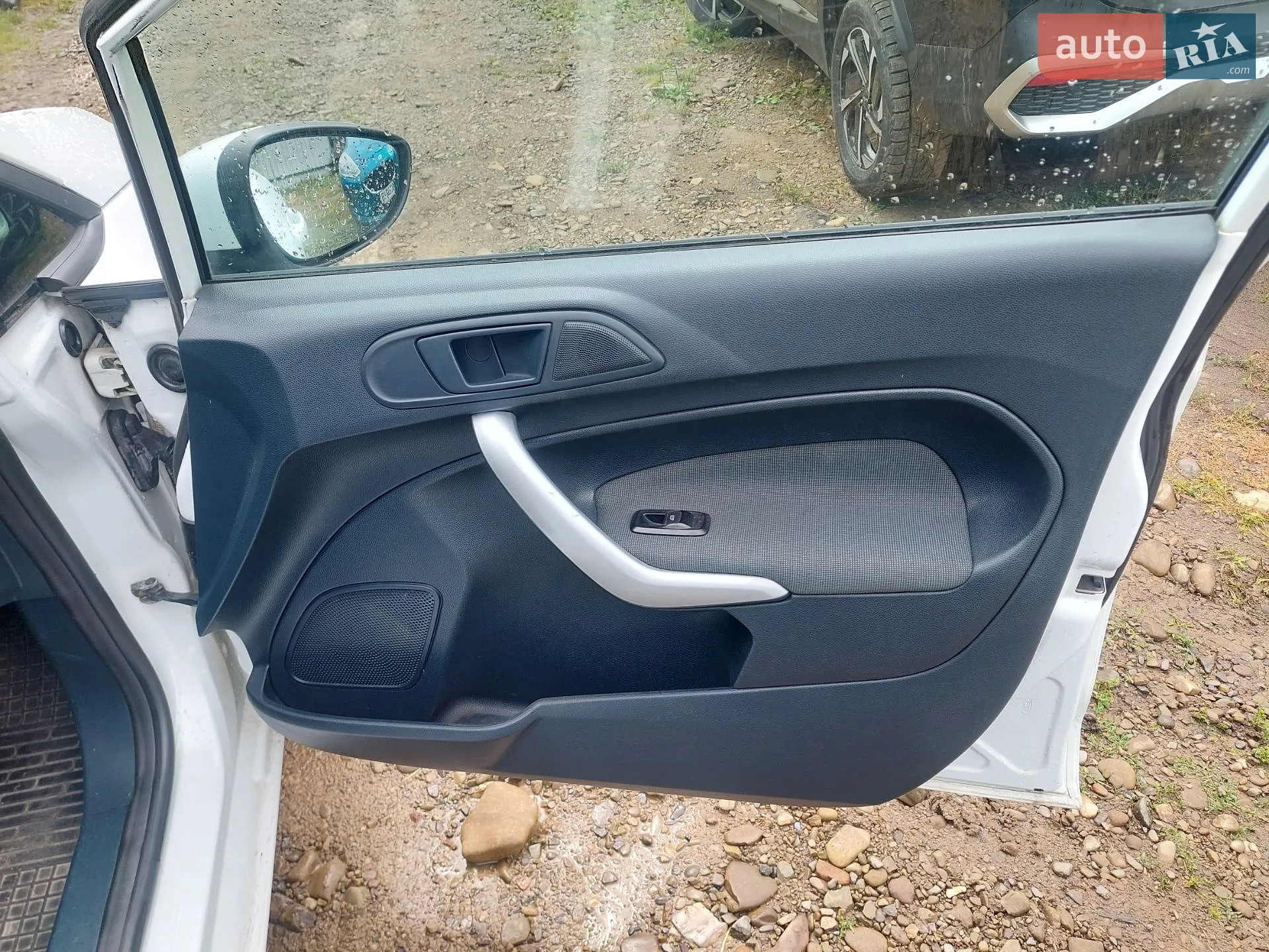 2012 Ford Fiesta - мініатюра 13