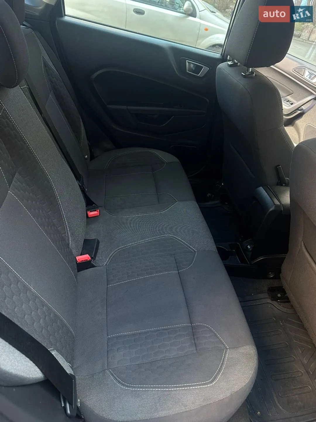 2014 Ford Fiesta - мініатюра 23