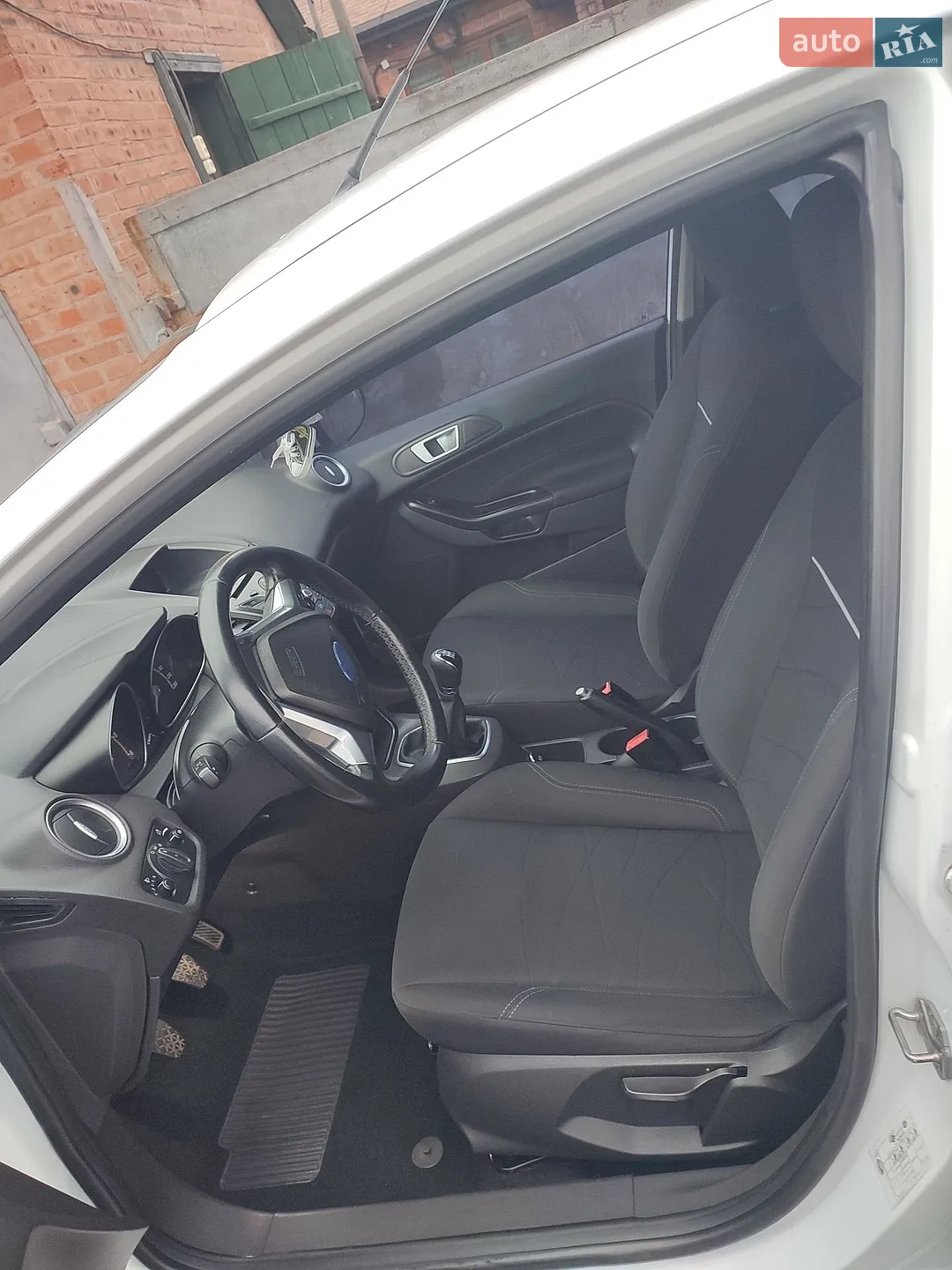 2013 Ford Fiesta - мініатюра 8