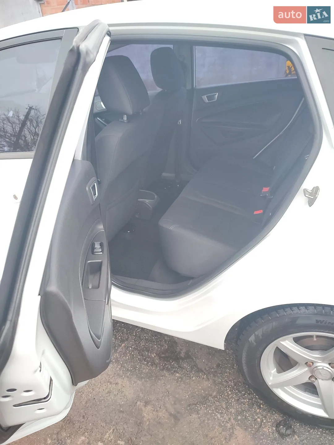 2013 Ford Fiesta - мініатюра 13