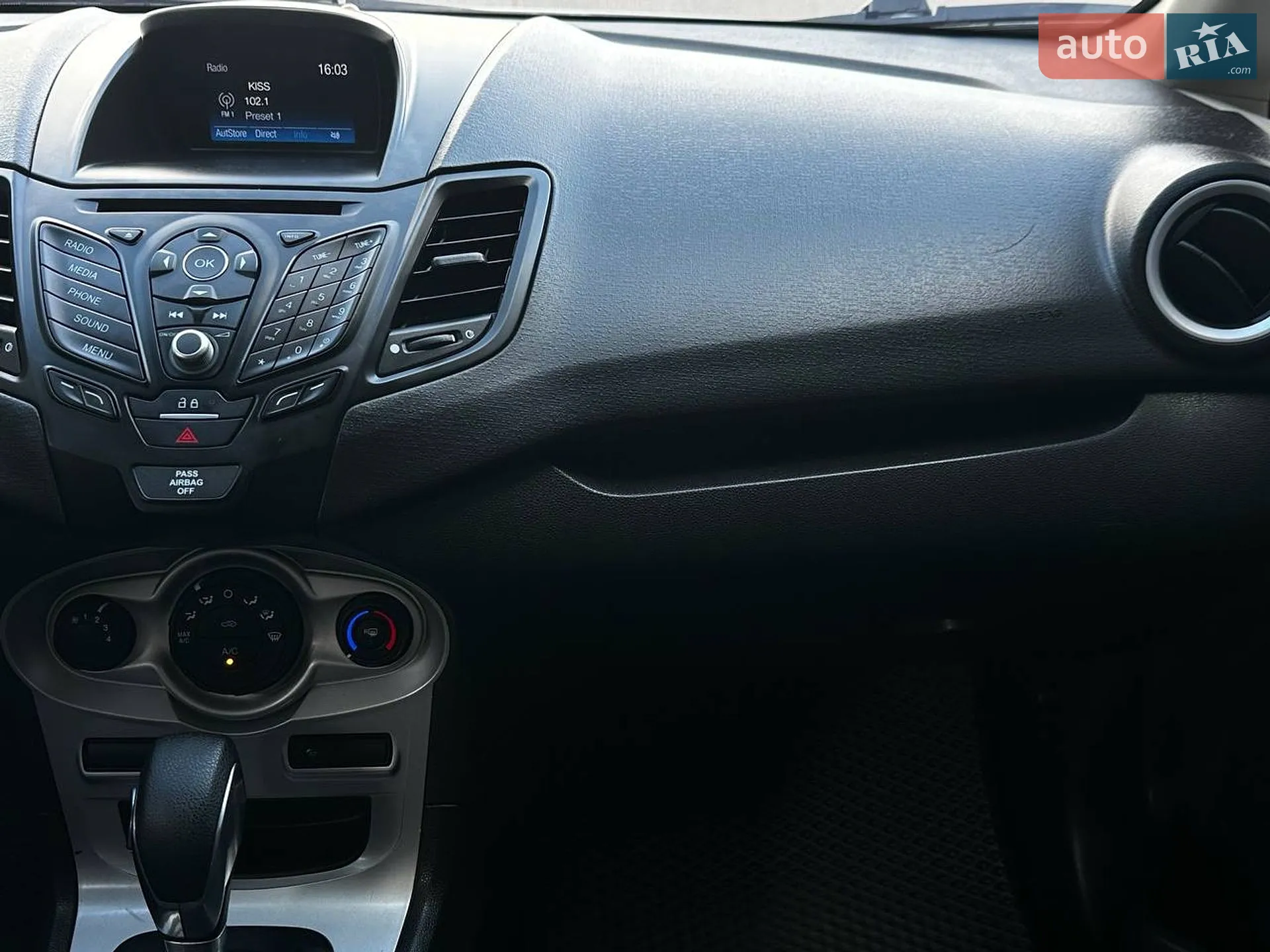 2018 Ford Fiesta - мініатюра 16