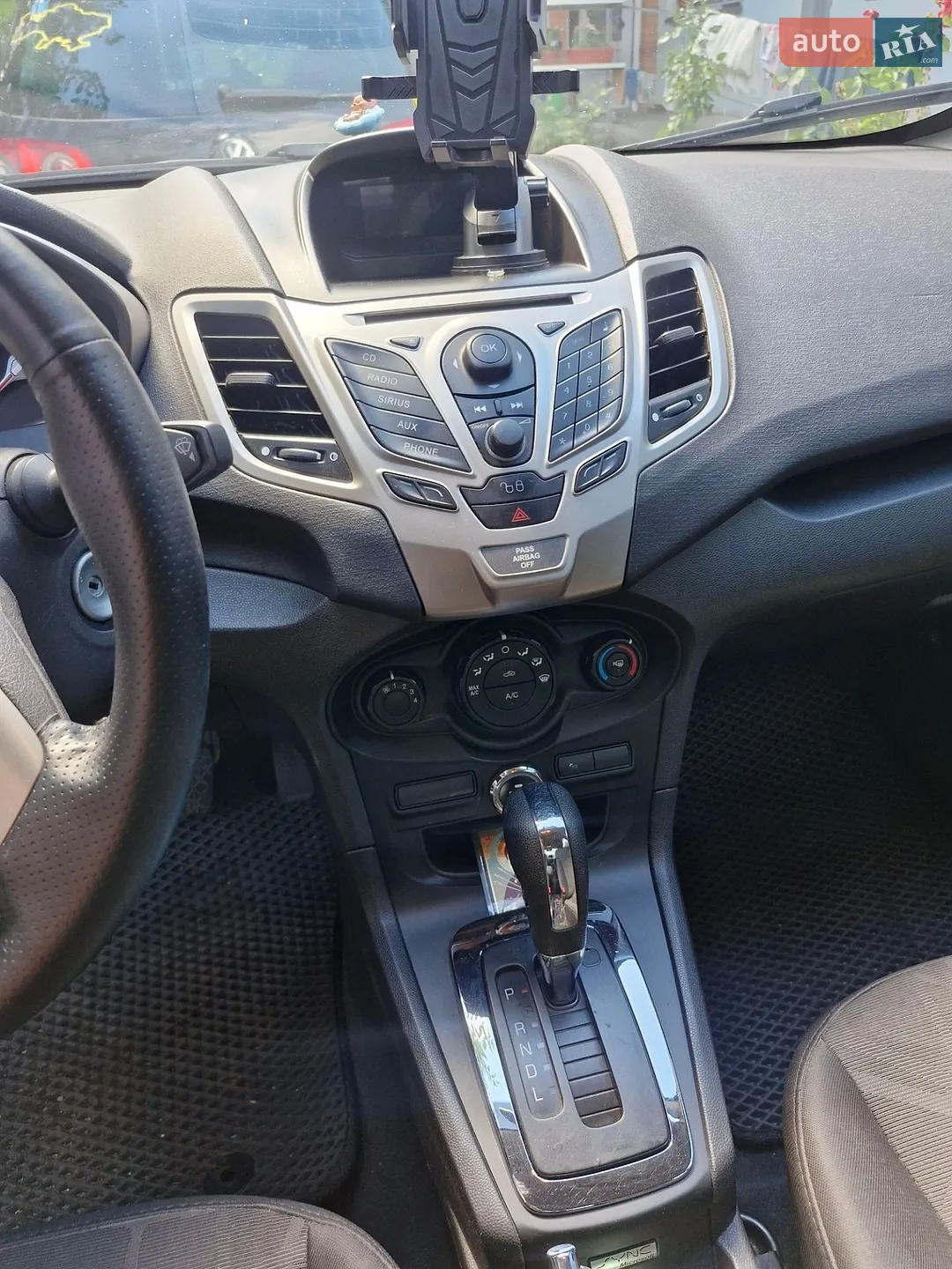 2012 Ford Fiesta - мініатюра 4