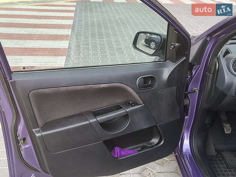 Хетчбек Ford Fiesta 2007 в Києві фото 8 Хетчбек Ford Fiesta 2007 в Києві