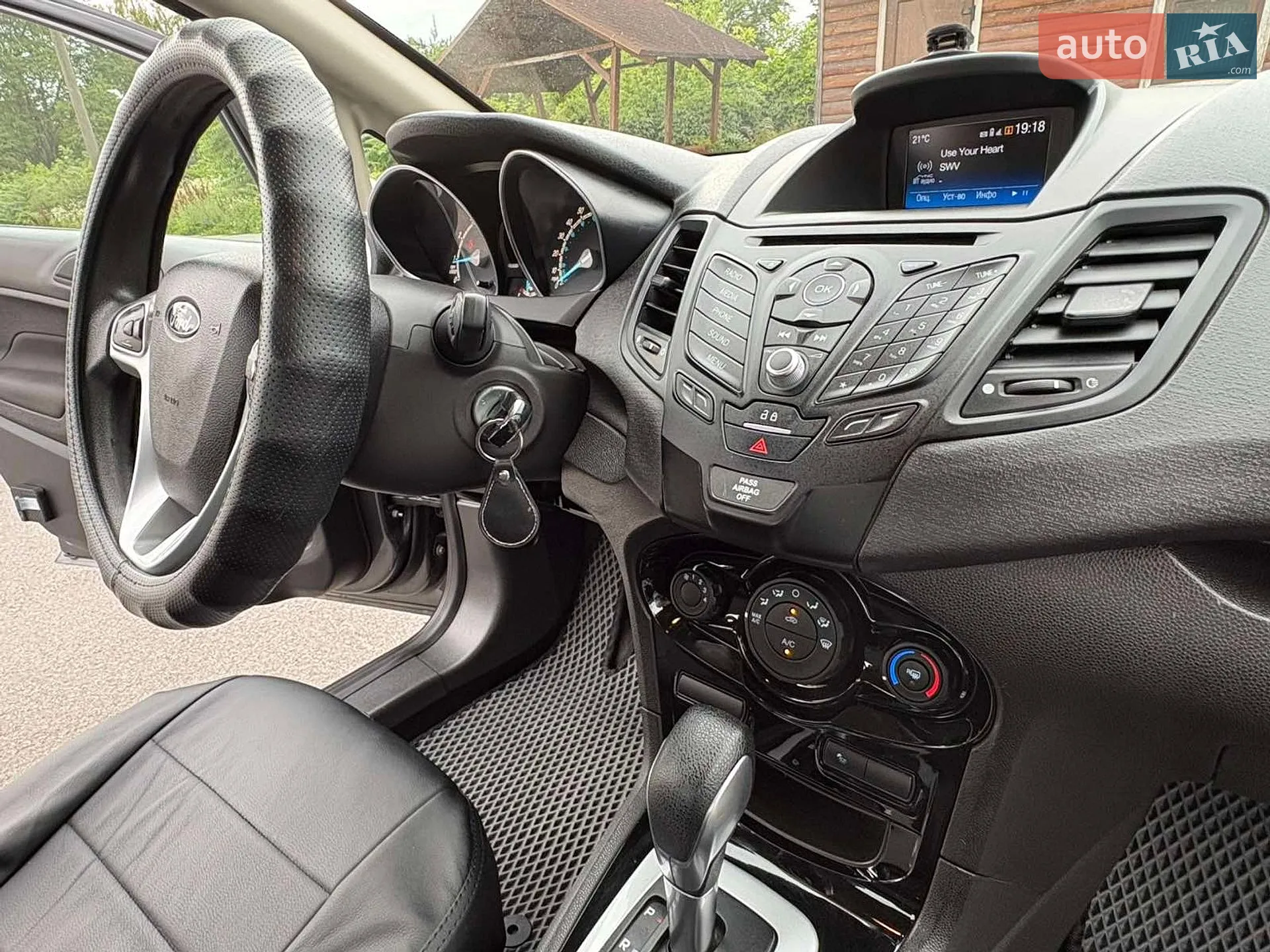 2017 Ford Fiesta - мініатюра 13