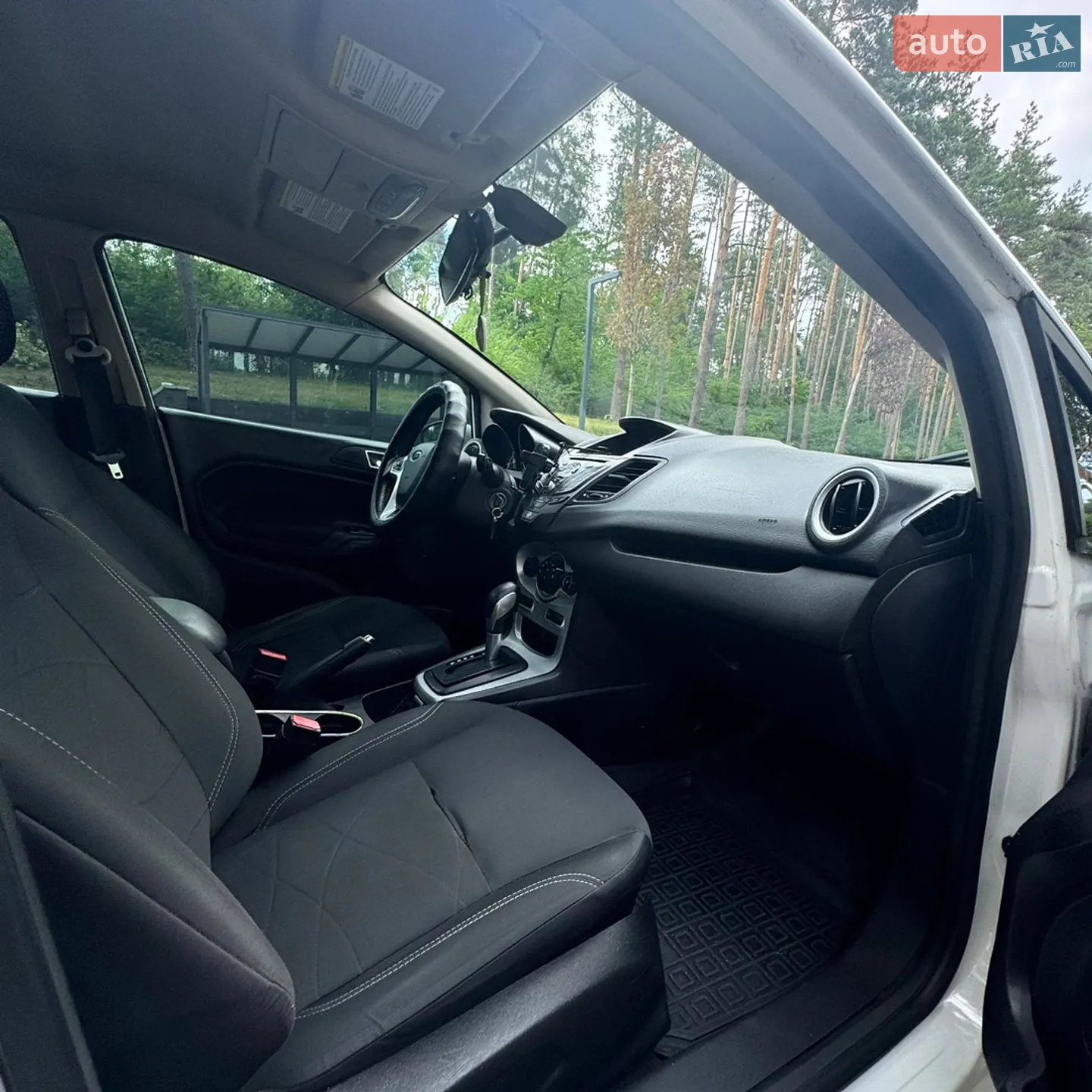 2015 Ford Fiesta - мініатюра 11