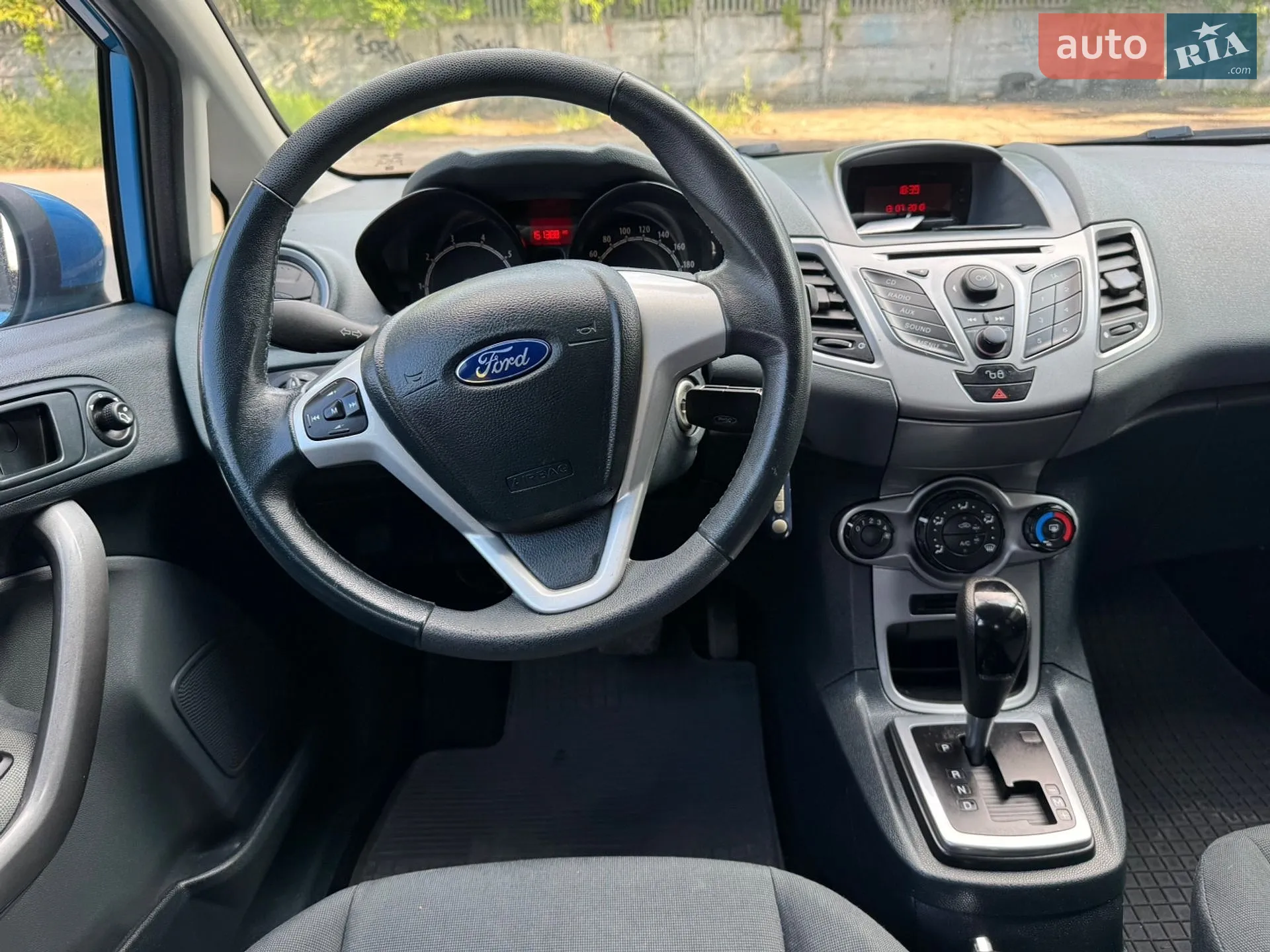 2010 Ford Fiesta - мініатюра 16