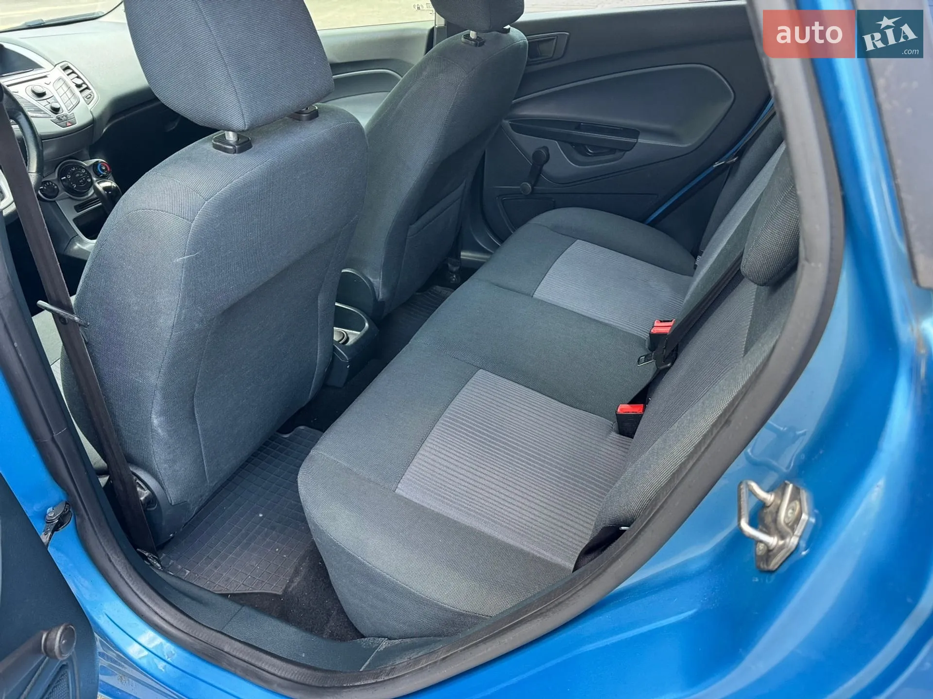 2010 Ford Fiesta - мініатюра 18