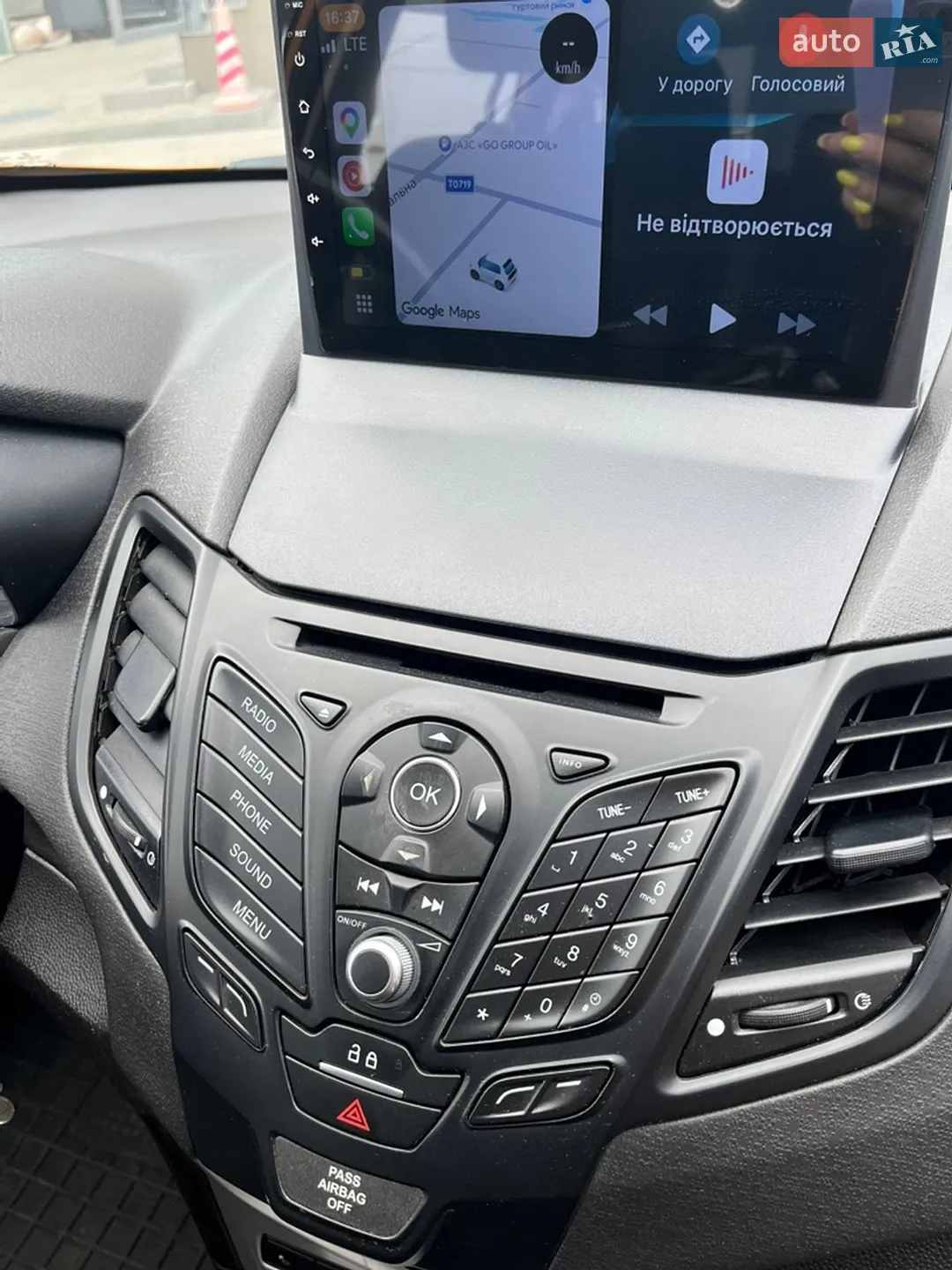 2016 Ford Fiesta - мініатюра 15