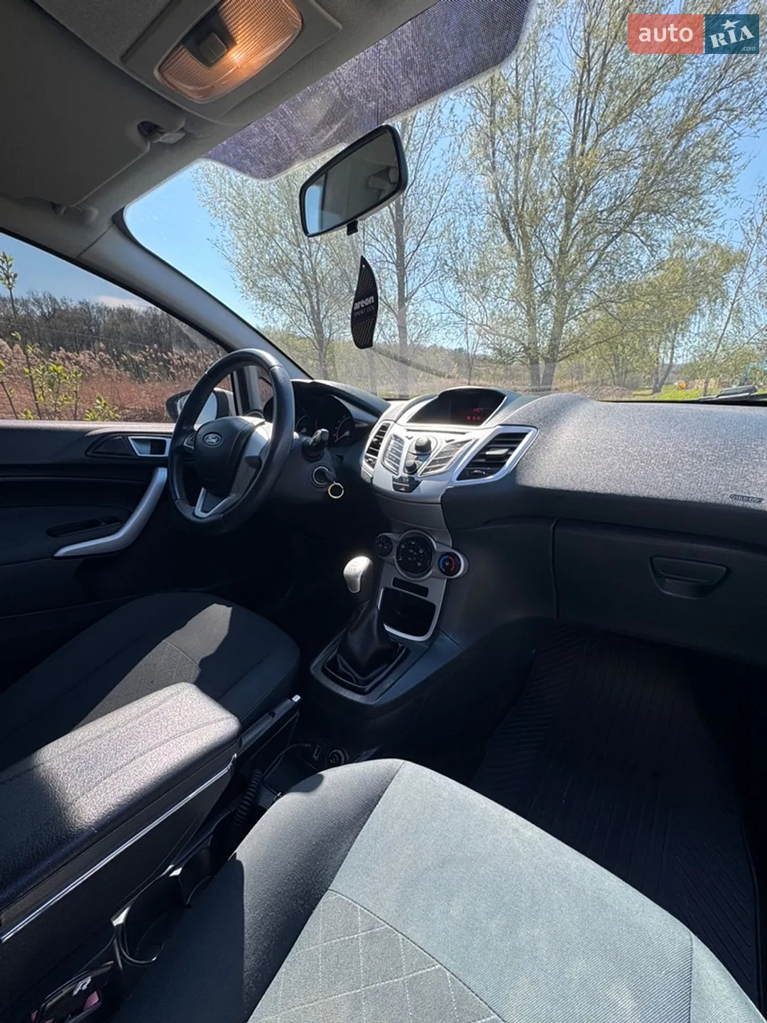 2011 Ford Fiesta - мініатюра 8