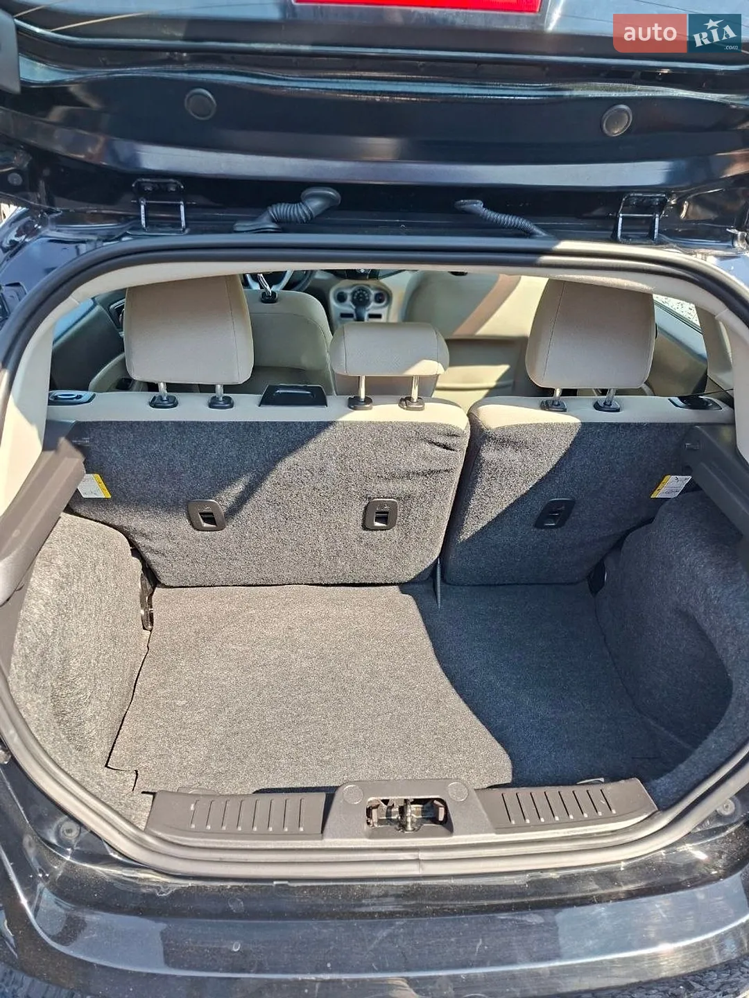 2019 Ford Fiesta - мініатюра 18