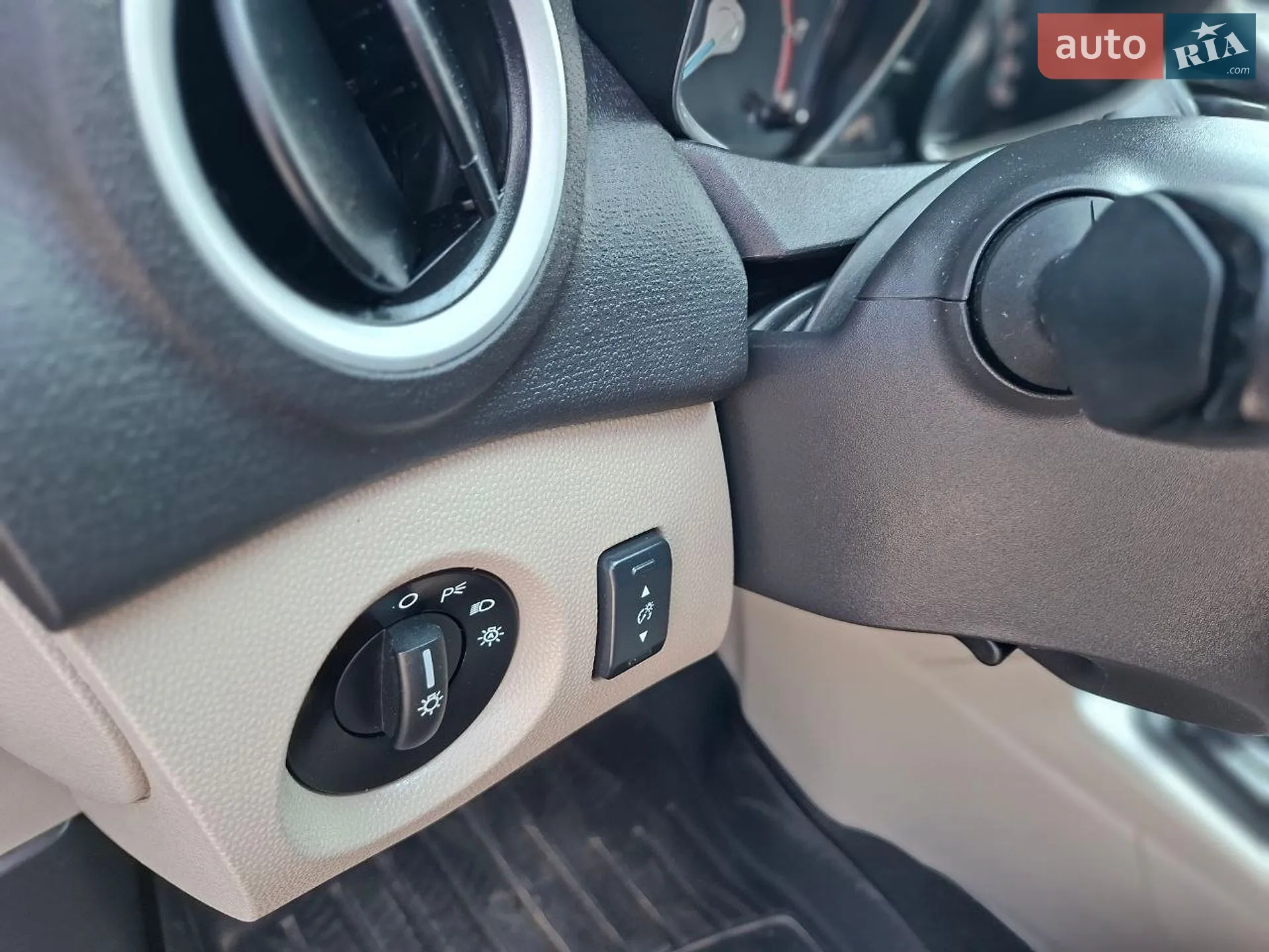 2019 Ford Fiesta - мініатюра 25