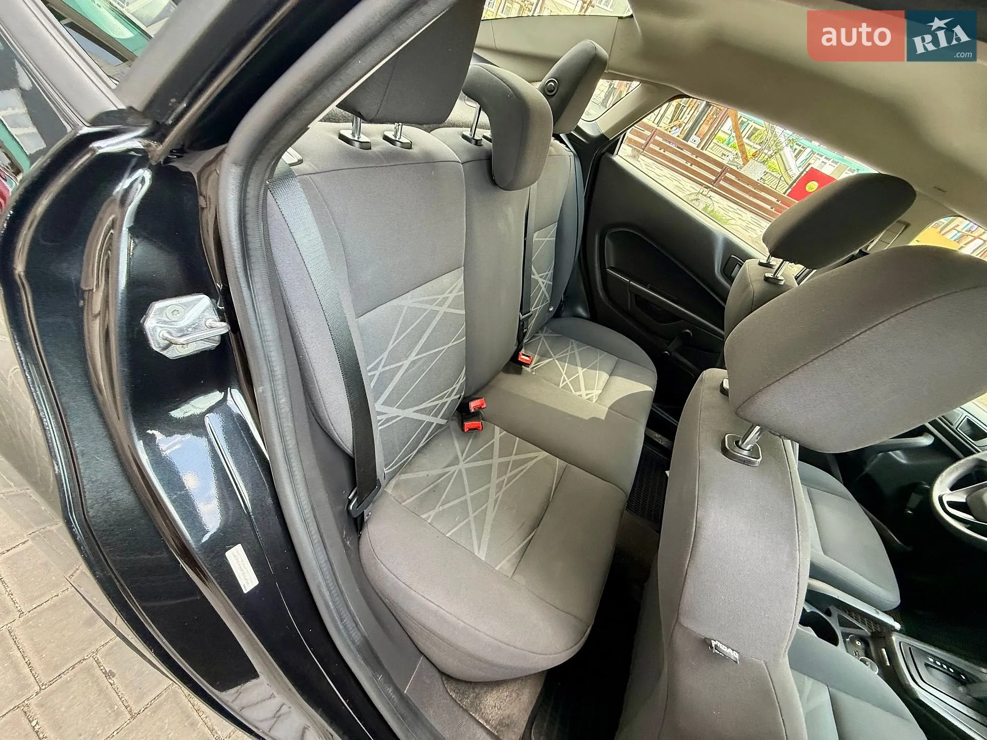 2015 Ford Fiesta - мініатюра 52