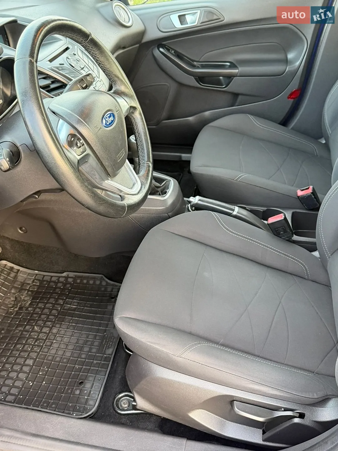 2015 Ford Fiesta - мініатюра 18