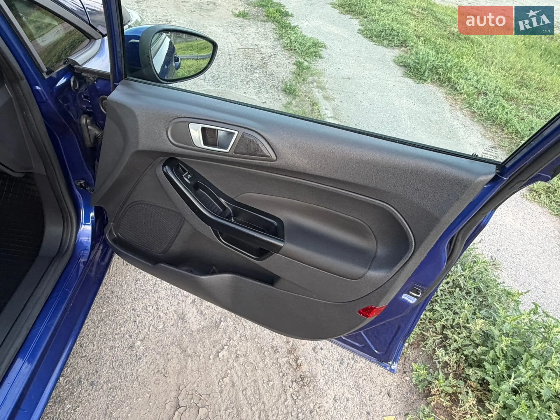 2015 Ford Fiesta - мініатюра 28