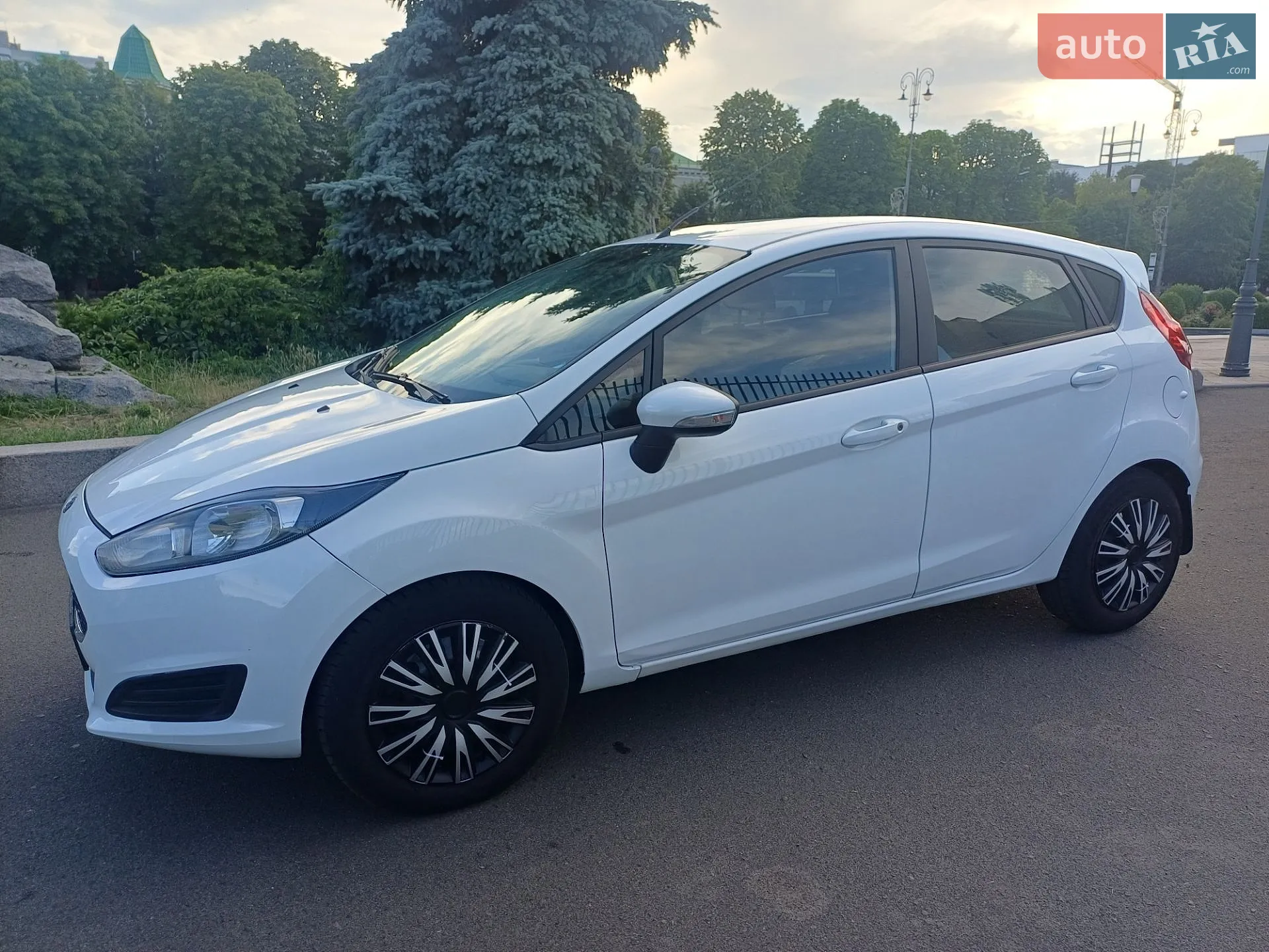 2016 Ford Fiesta - мініатюра 4