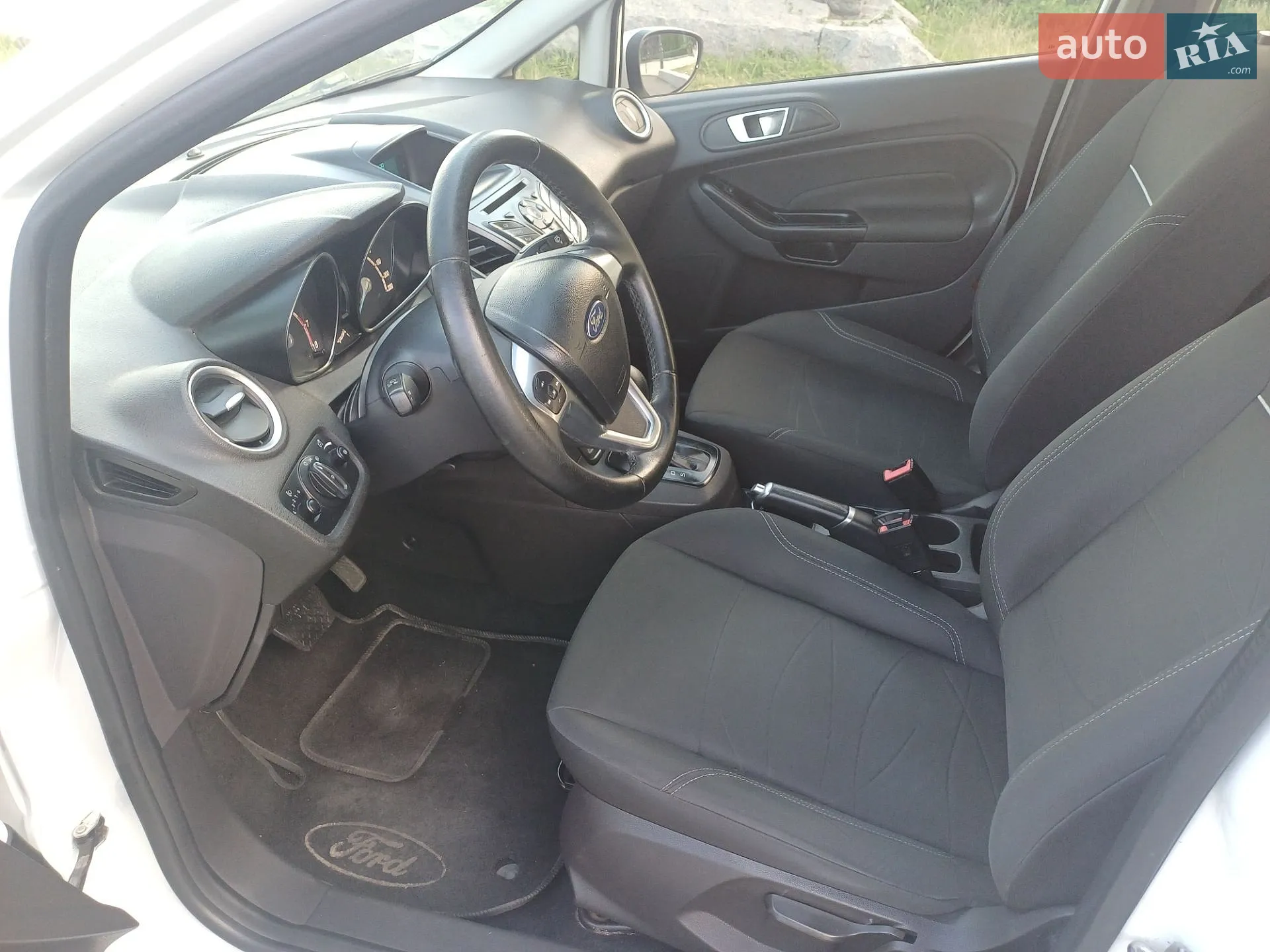 2016 Ford Fiesta - мініатюра 13