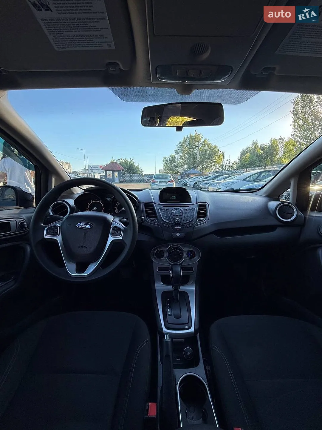 2017 Ford Fiesta - мініатюра 8