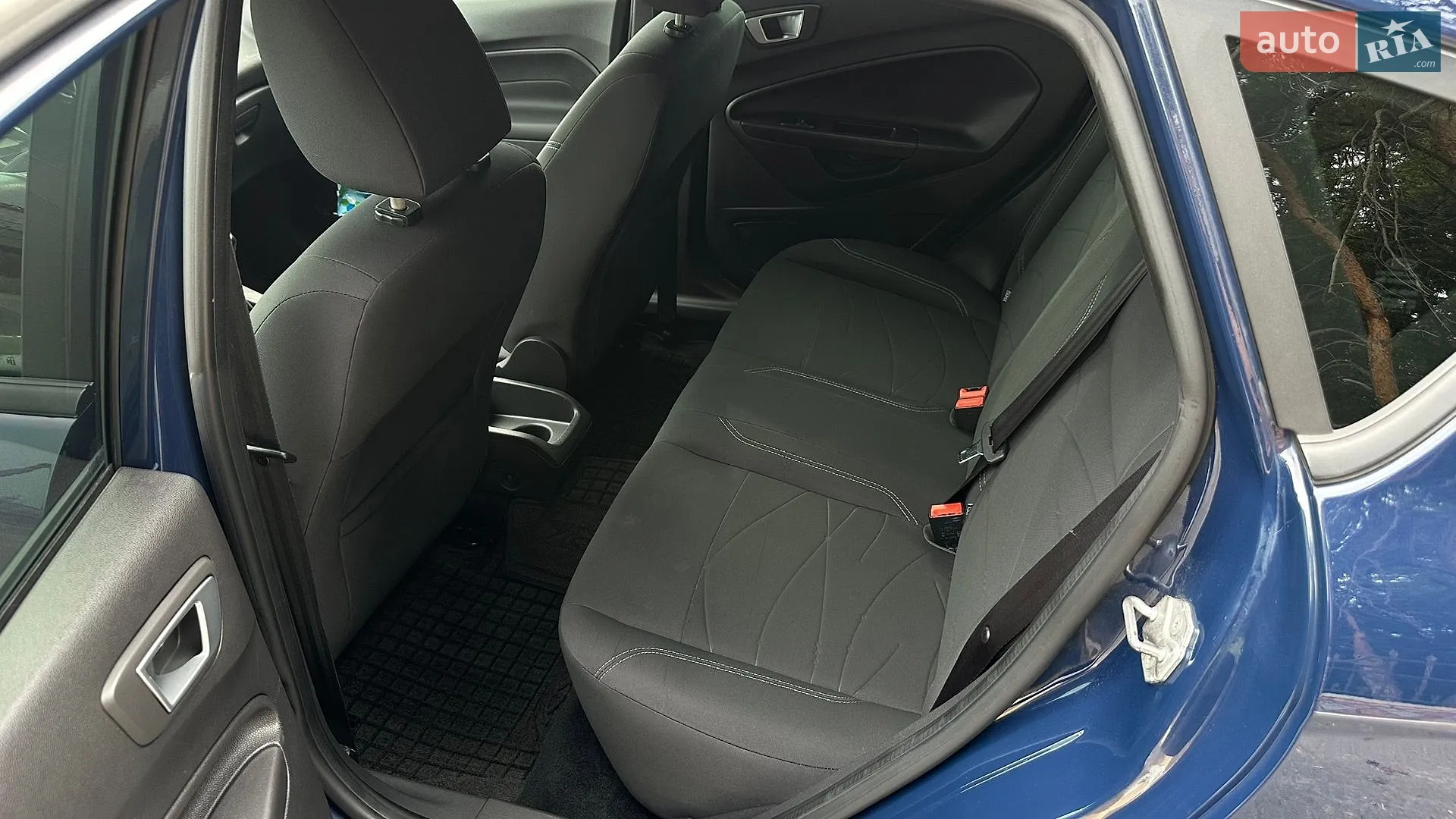 2013 Ford Fiesta - мініатюра 21
