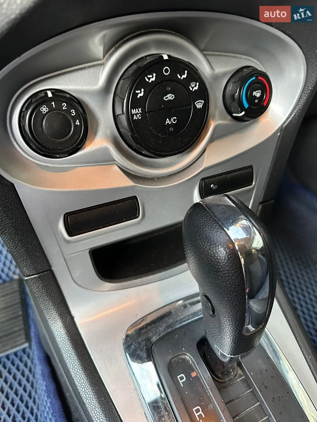 2012 Ford Fiesta - мініатюра 9