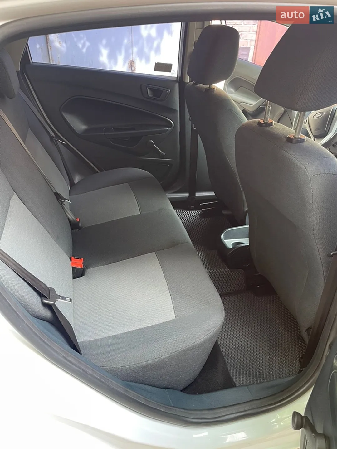 2012 Ford Fiesta - мініатюра 19