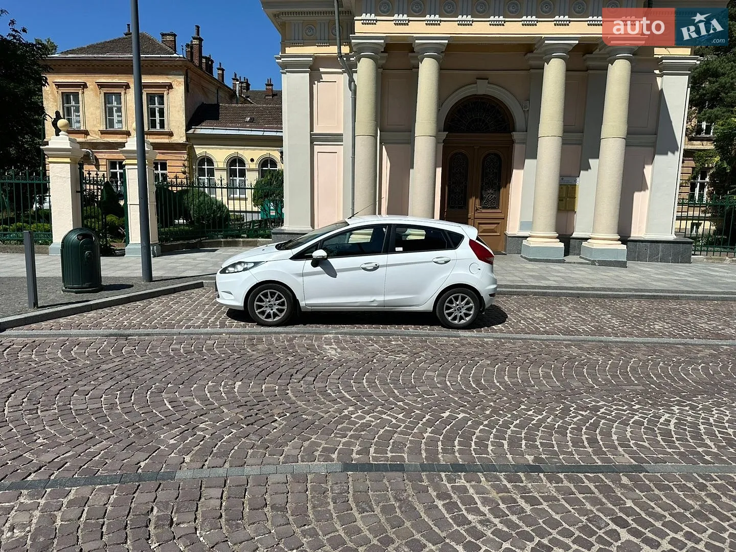 2012 Ford Fiesta - мініатюра 4