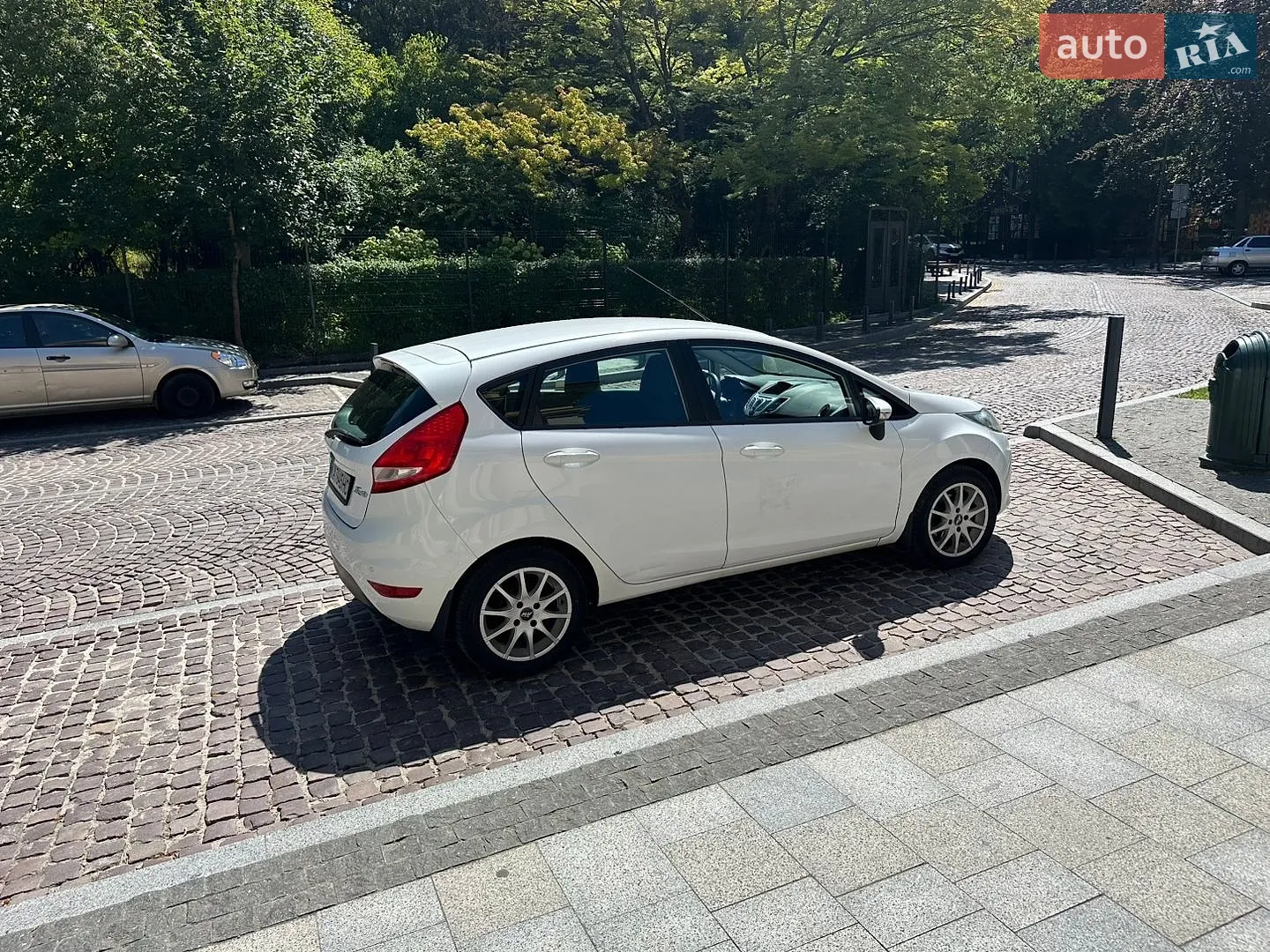 2012 Ford Fiesta - мініатюра 10