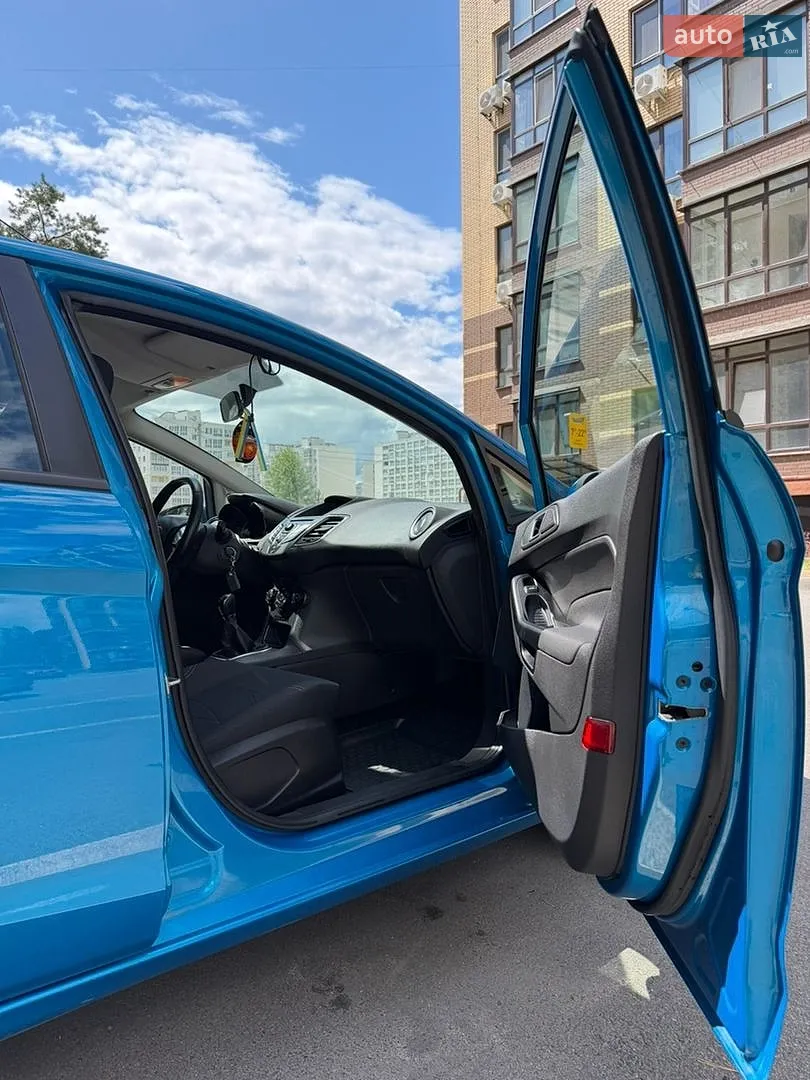 2013 Ford Fiesta - мініатюра 23