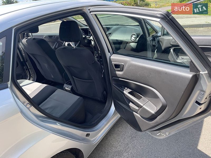 Седан Ford Fiesta 2018 в Луцке фото 22 Седан Ford Fiesta 2018 в Луцке
