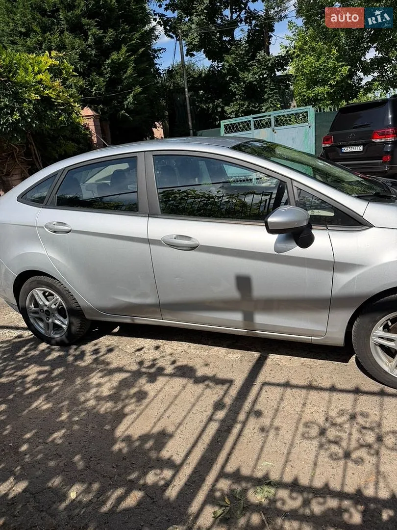 2019 Ford Fiesta - мініатюра 8