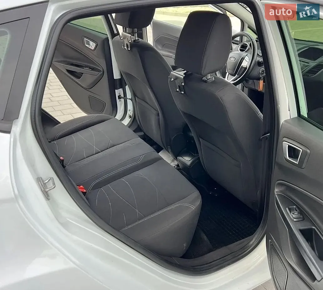 2014 Ford Fiesta - мініатюра 21