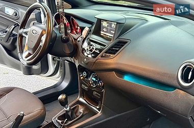 Хэтчбек Ford Fiesta 2015 в Одессе