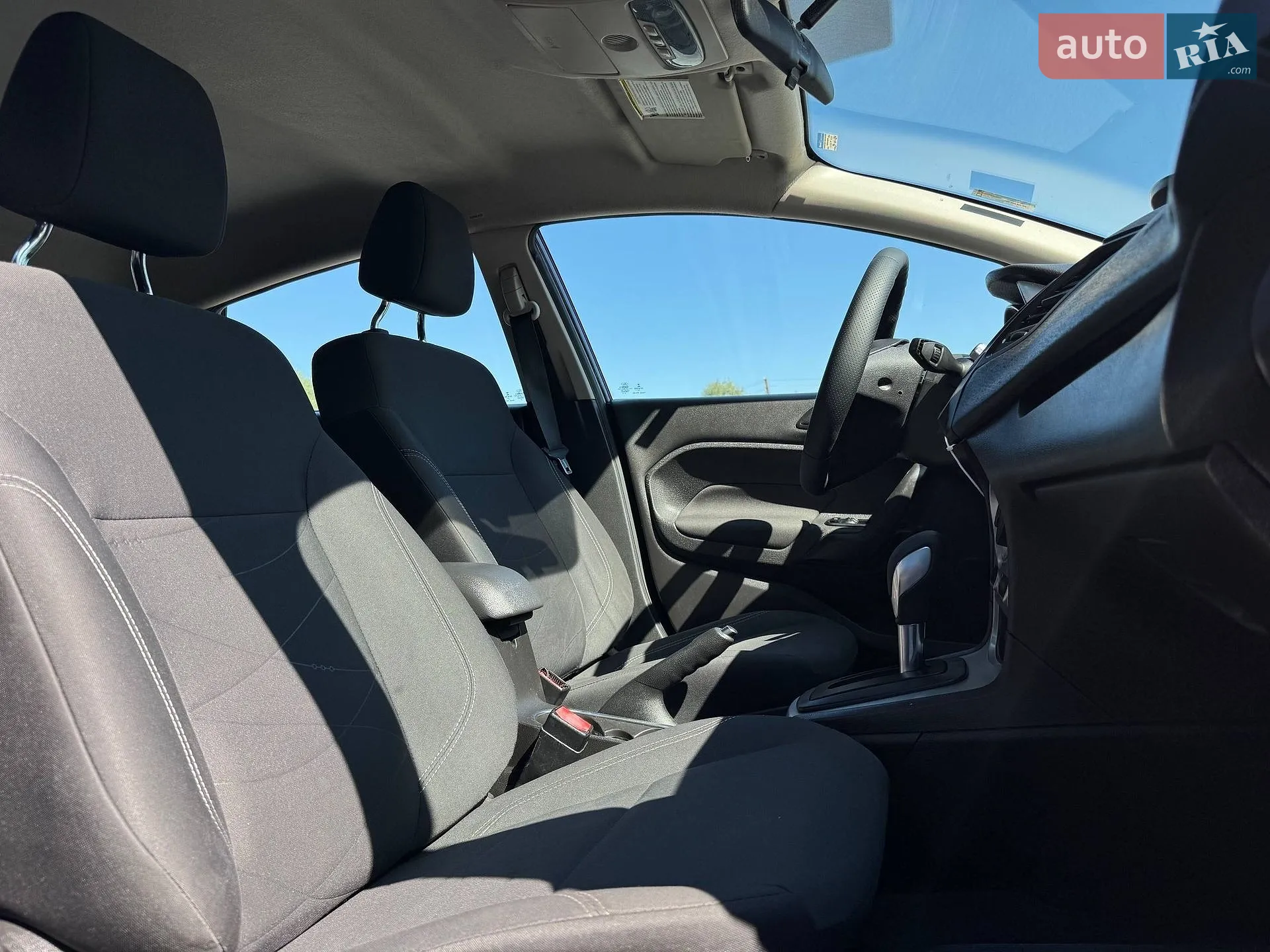 2018 Ford Fiesta - мініатюра 55