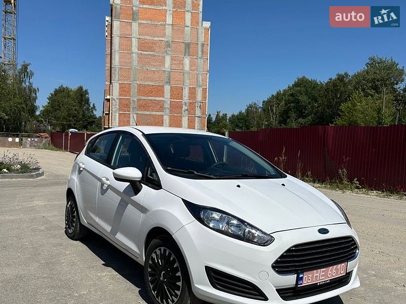 Ford Fiesta, photos from the listing