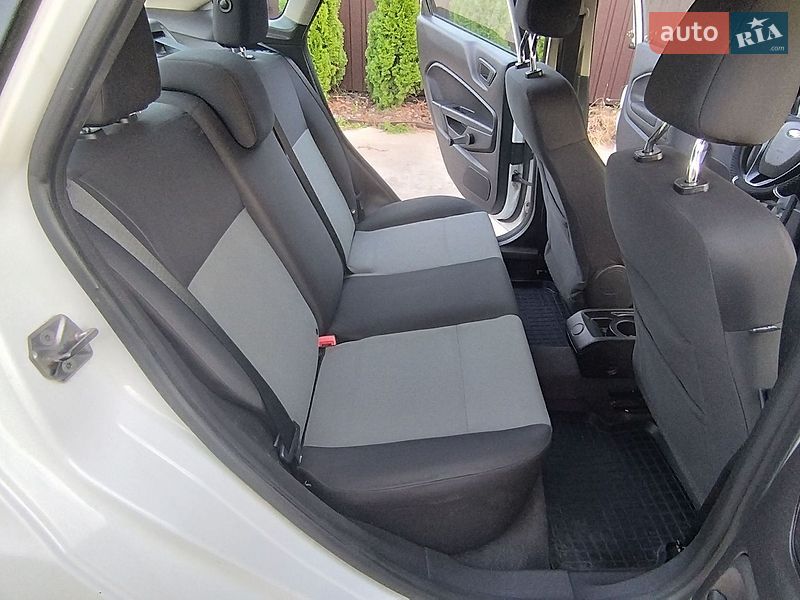 Седан Ford Fiesta 2017 в Киеве