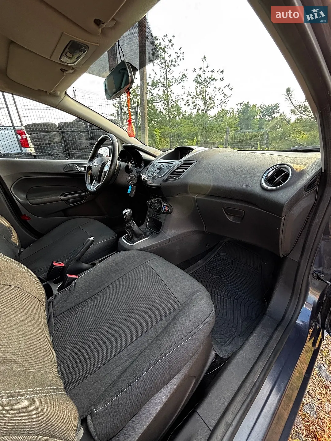 2013 Ford Fiesta - мініатюра 19