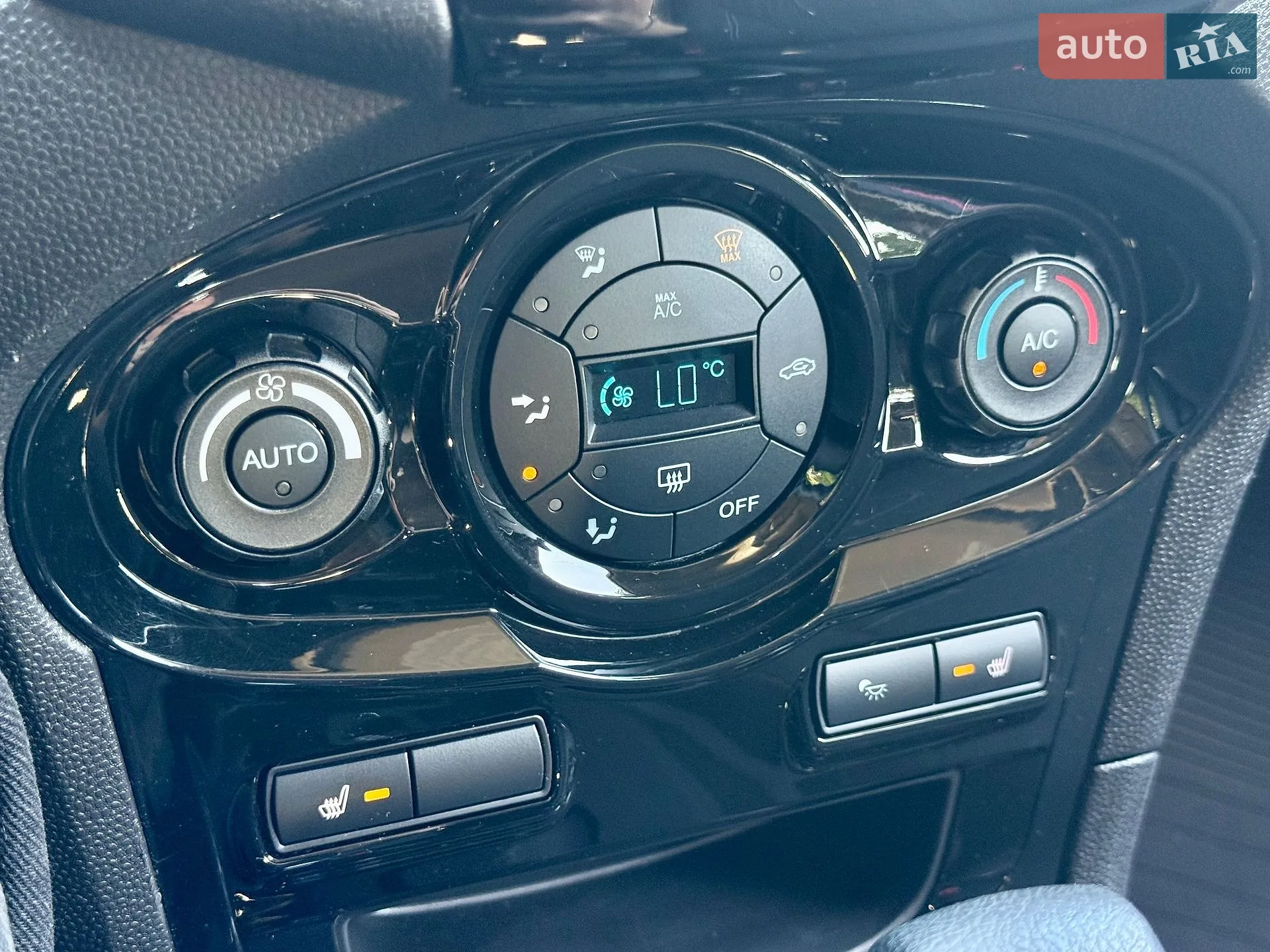 2019 Ford Fiesta - мініатюра 18